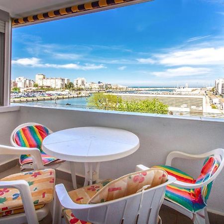 Stunning Apartment In Gandia With Kitchen Екстер'єр фото