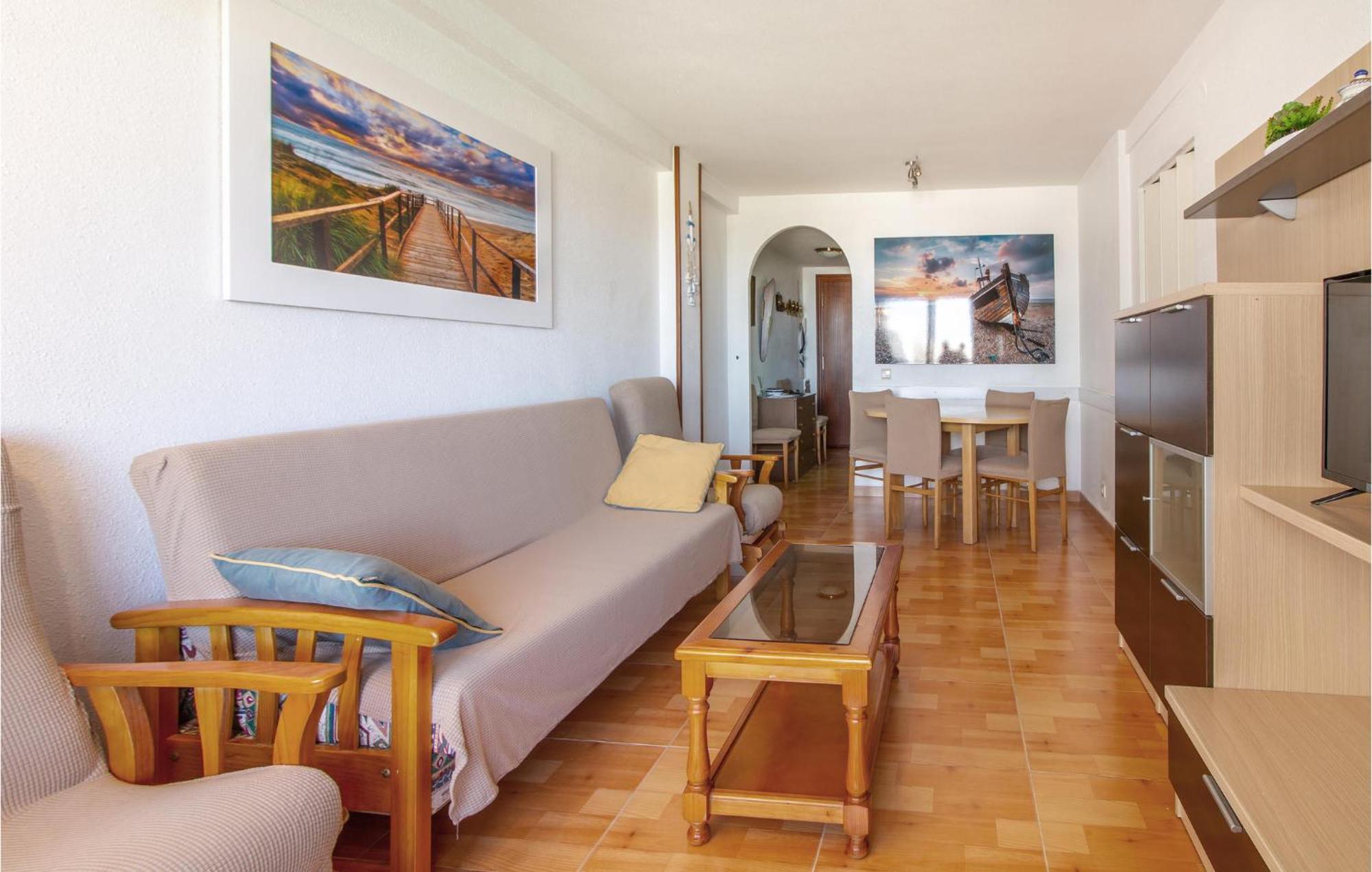 Stunning Apartment In Gandia With Kitchen Екстер'єр фото